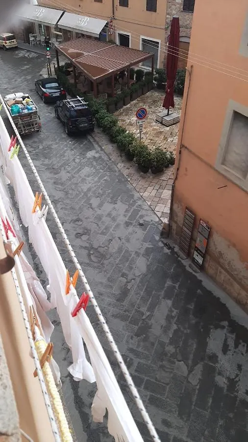 Casa Vacanze Nel Cuore Del Centro Storico: Il Tuo Rifugio Autentico! Apartment Colle Val D'Elsa