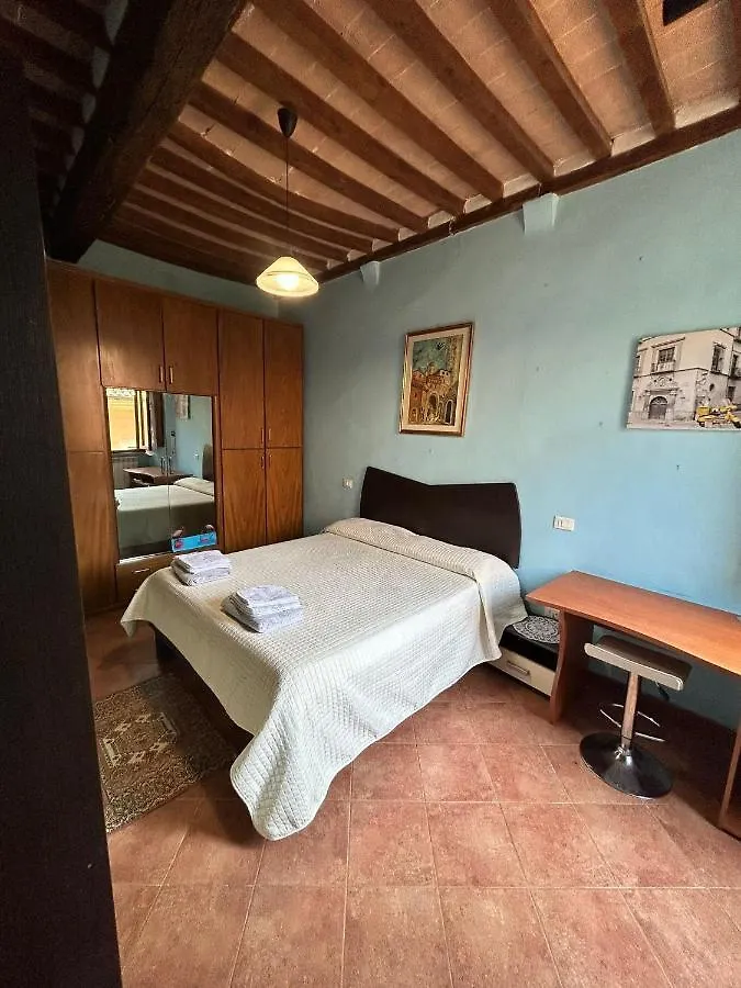 Casa Vacanze Nel Cuore Del Centro Storico: Il Tuo Rifugio Autentico! Apartment Colle Val D'Elsa